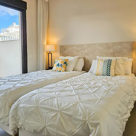 Apartment Two Bedroom In Jardiana Lotus In